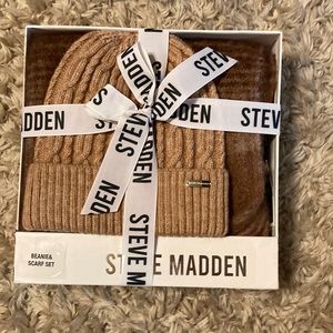 Steve Madden beanie & scarf set